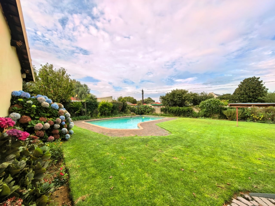 3 Bedroom Property for Sale in Vaalpark Free State